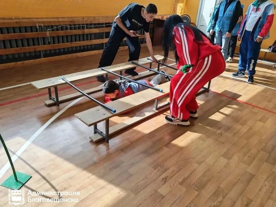 Более 300 школьников из Благовещенска и Хэйхэ стали участниками международного обмена Более 300 школьников из Благовещенска и Хэйхэ стали участниками международного обмена