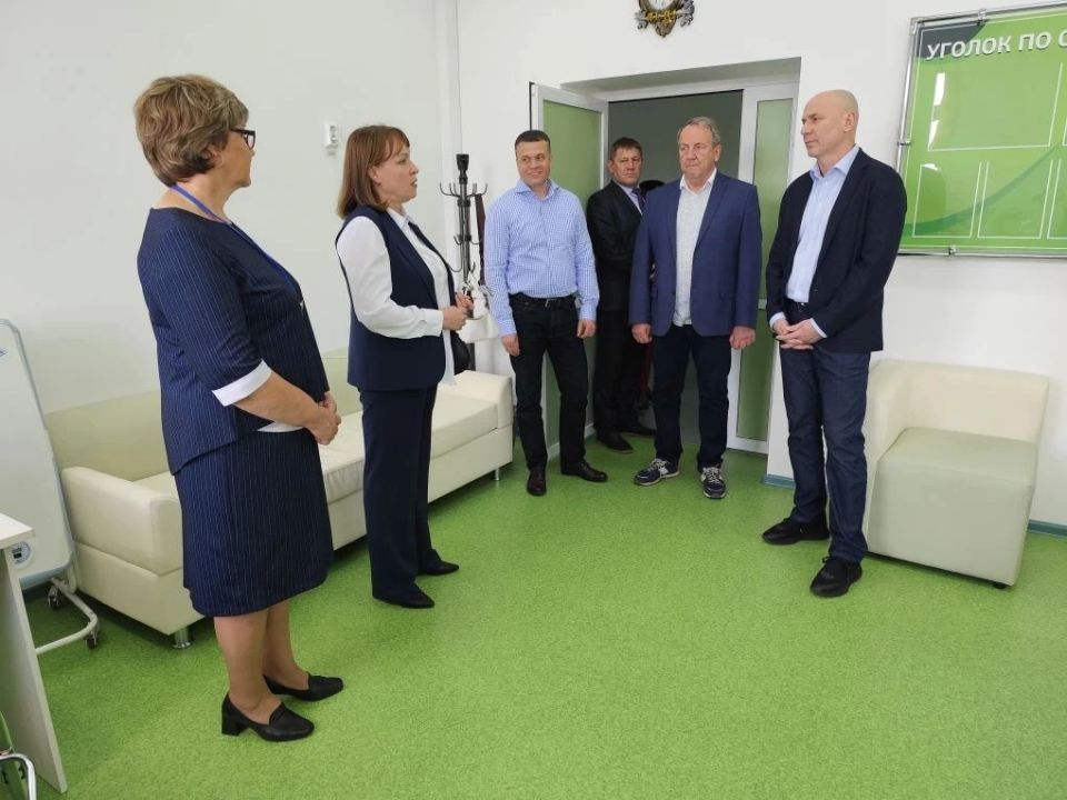 Глава Рособрнадзора прибыл в Приамурье накануне старта ЕГЭ Глава Рособрнадзора прибыл в Приамурье накануне старта ЕГЭ