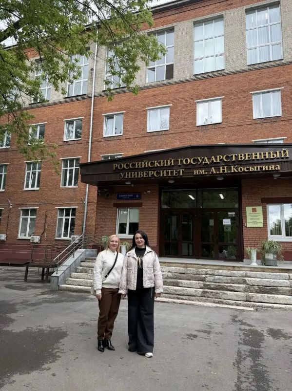 Ансамбль «Мы» изучил опыт Московского хореографического училища при театре танца «Гжель» Ансамбль «Мы» изучил опыт Московского хореографического училища при театре танца «Гжель»