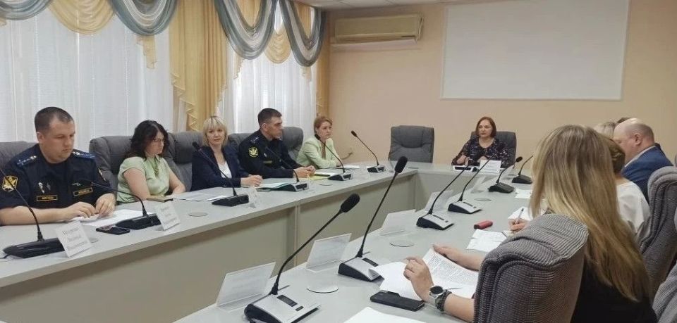 Опека, суды и приставы объединяются ради детей Опека, суды и приставы объединяются ради детей