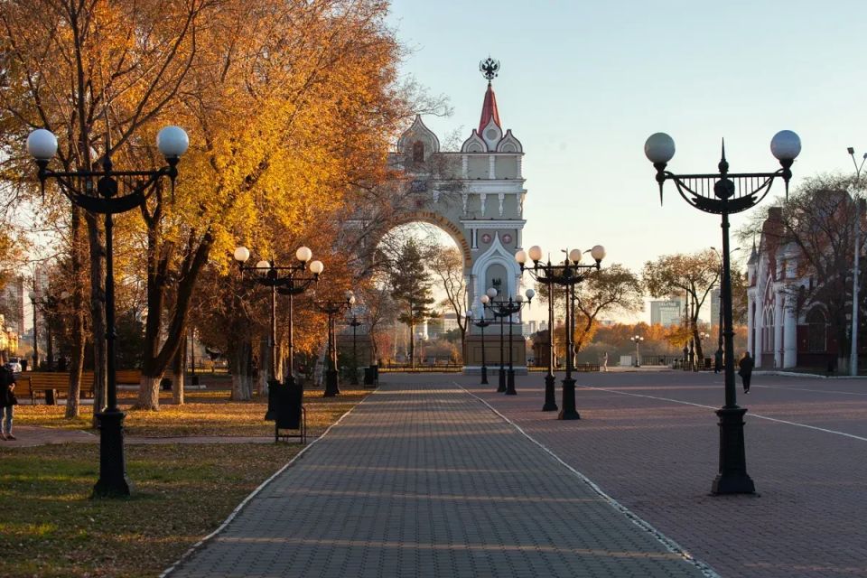 С ДНЕМ РОЖДЕНИЯ ЛЮБИМЫЙ БЛАГОВЕЩЕНСК! День рождения Благовещенска уже два десятка лет отмечается 2 июня – в 1856 году в этот день заложили Усть-Зейский военный пост, на месте которого потом и вырос город
