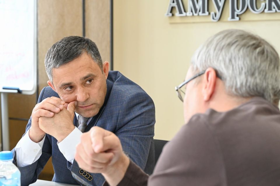 «Город – это не только асфальт и фасады»: мэр Благовещенска дал большое интервью «Амурской правде» «Город – это не только асфальт и фасады»: мэр Благовещенска дал большое интервью «Амурской правде»