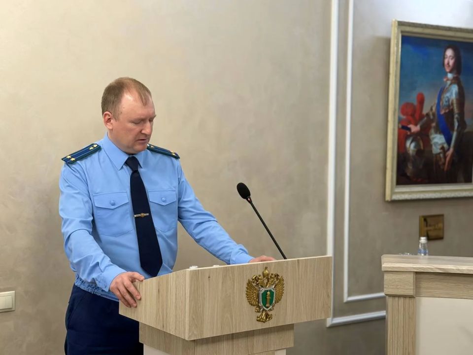 «Нарушения миграционного законодательства должны восприниматься прокурорами особенно остро и непримиримо»: в прокуратуре Амурской области состоялось заседание коллегии по вопросу исполнения законодательства в сфере миграции «Нарушения миграционного законодательства должны восприниматься прокурорами особенно остро и непримиримо»: в прокуратуре Амурской области состоялось заседание коллегии по вопросу исполнения законодательства в сфере миграции
