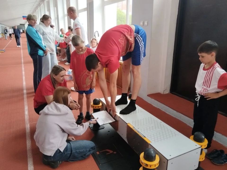 Когда спорт - дело семейное: в Приамурье определили победителей областного фестиваля комплекса ГТО среди семейных команд Когда спорт - дело семейное: в Приамурье определили победителей областного фестиваля комплекса ГТО среди семейных команд