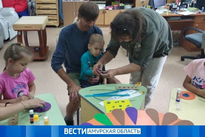 Василий Орлов поздравил соцработников Приамурья: «Ваш труд и забота заслуживают самой высокой признательности»