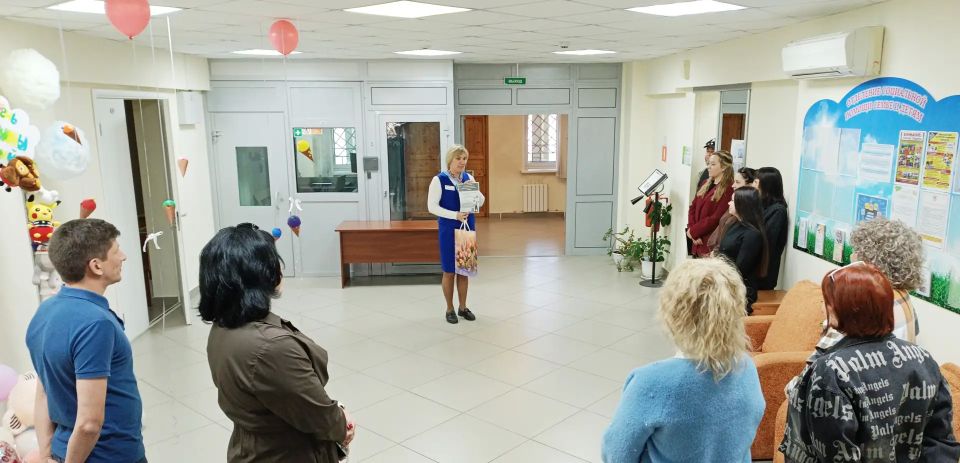 Специалисты Кадрового центра «Работа России» Тынды и Тындинского комплексного центра социального обслуживания населения встретились, чтобы наладить тесное сотрудничество Специалисты Кадрового центра «Работа России» Тынды и Тындинского комплексного центра социального обслуживания населения встретились, чтобы наладить тесное сотрудничество