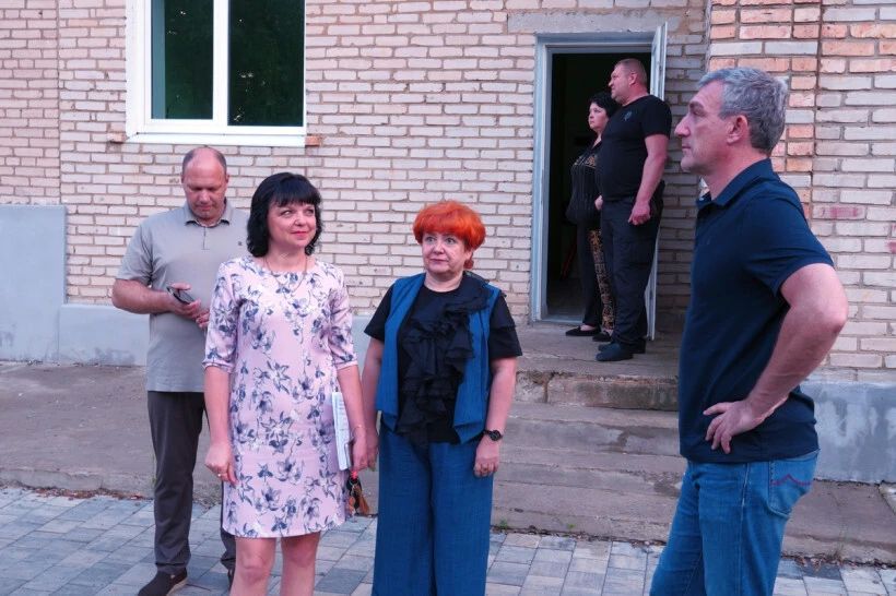 От площади до школ: губернатор Приамурья осмотрел объекты в подшефной Амвросиевке