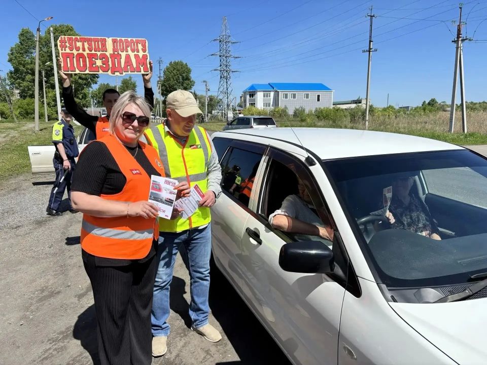 В Приамурье водитель пересёк ж/д пути на запрещающий сигнал В Приамурье водитель пересёк ж/д пути на запрещающий сигнал