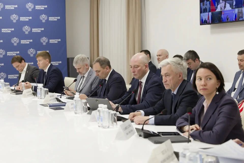 Заместитель председателя правительства Амурской области Павел Матюхин принял участие в еженедельном оперативном совещании Заместитель председателя правительства Амурской области Павел Матюхин принял участие в еженедельном оперативном совещании