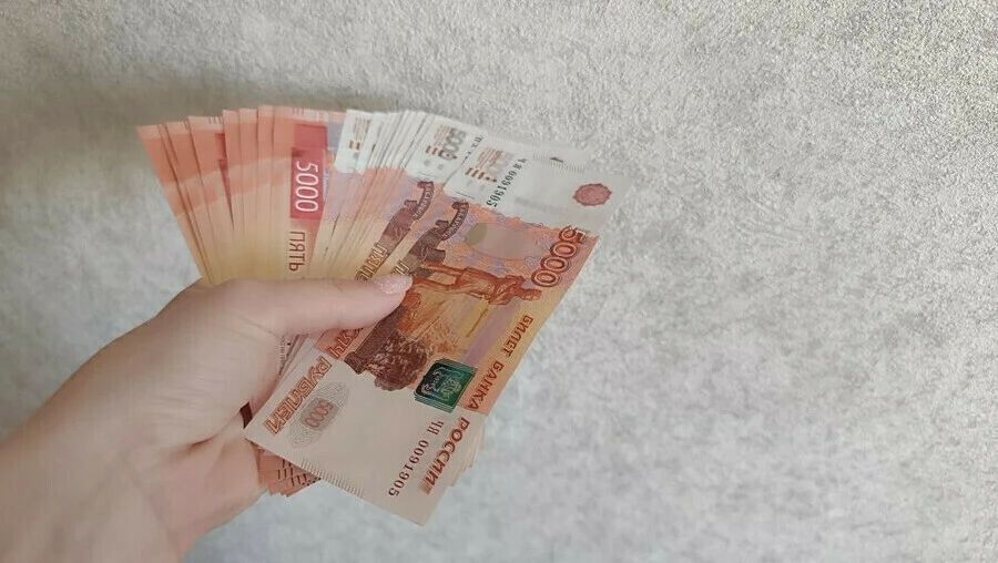 Банк России с мая обязал кредитные организации усилить контроль за операциями с наличными деньгами