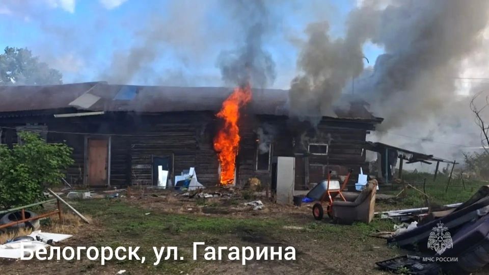 В Свободном потушили пожар, вспыхнувший в магазине В Свободном потушили пожар, вспыхнувший в магазине
