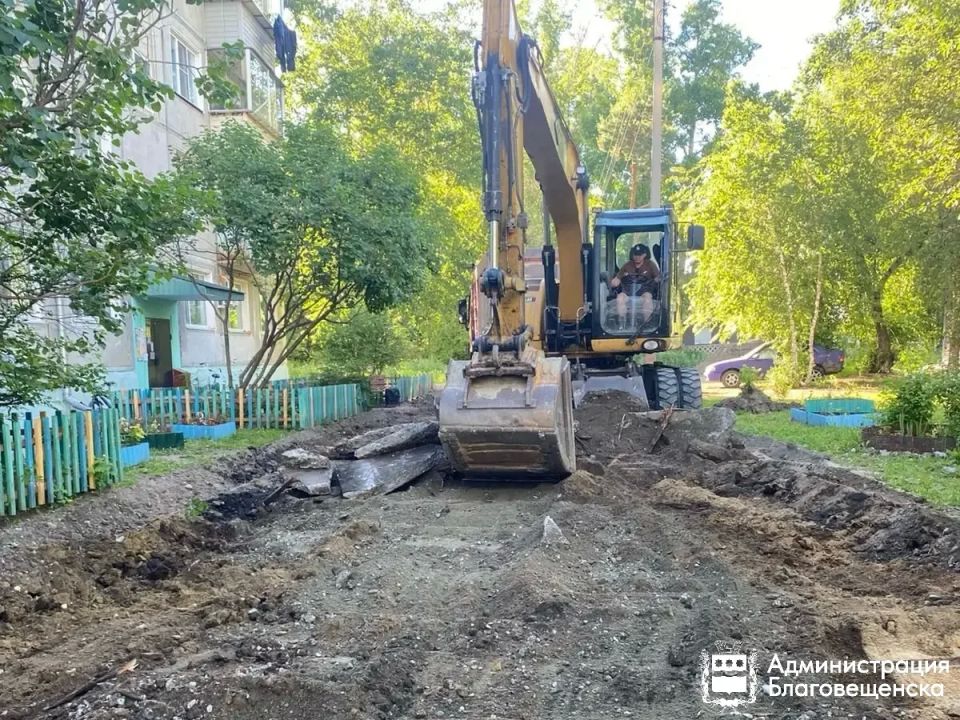 В Благовещенске приводят в порядок междворовые проезды В Благовещенске приводят в порядок междворовые проезды