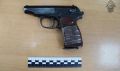 На стадионе в Тамбовке 16-летний подросток выстрелил из пневматического пистолета в незнакомца