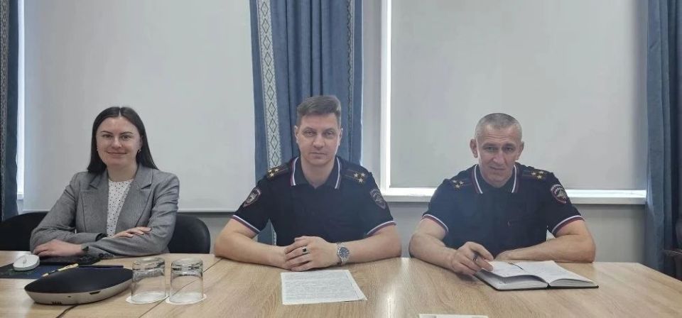 Представители УМВД региона и филиала фонда "Защитники Отечества" обсудили вопросы трудоустройства ветеранов СВО на службу в ОВД Представители УМВД региона и филиала фонда "Защитники Отечества" обсудили вопросы трудоустройства ветеранов СВО на службу в ОВД