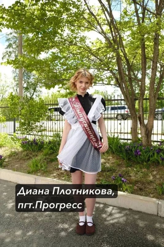 Новое подкрепление стобалльников ЕГЭ: безупречно правила русского языка знают девять амурских выпускников Новое подкрепление стобалльников ЕГЭ: безупречно правила русского языка знают девять амурских выпускников