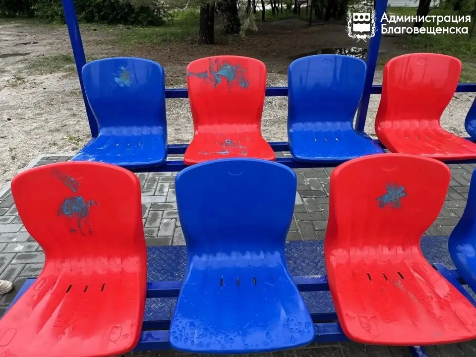 Вандалы испортили новую спортплощадку в Белогорье