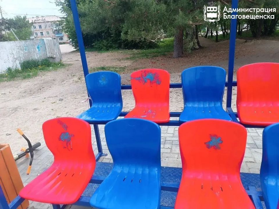 Вандалы испортили новую спортплощадку в Белогорье Вандалы испортили новую спортплощадку в Белогорье