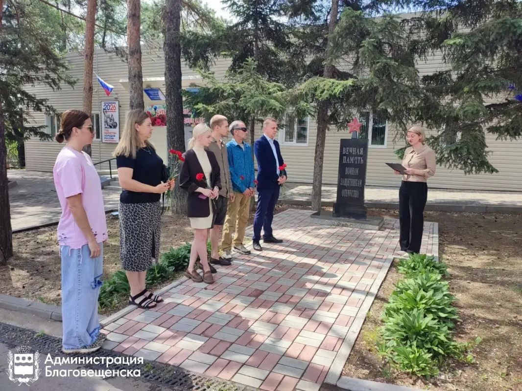 В Благовещенске почтили память павших героев в годы Великой Отечественной войны В Благовещенске почтили память павших героев в годы Великой Отечественной войны