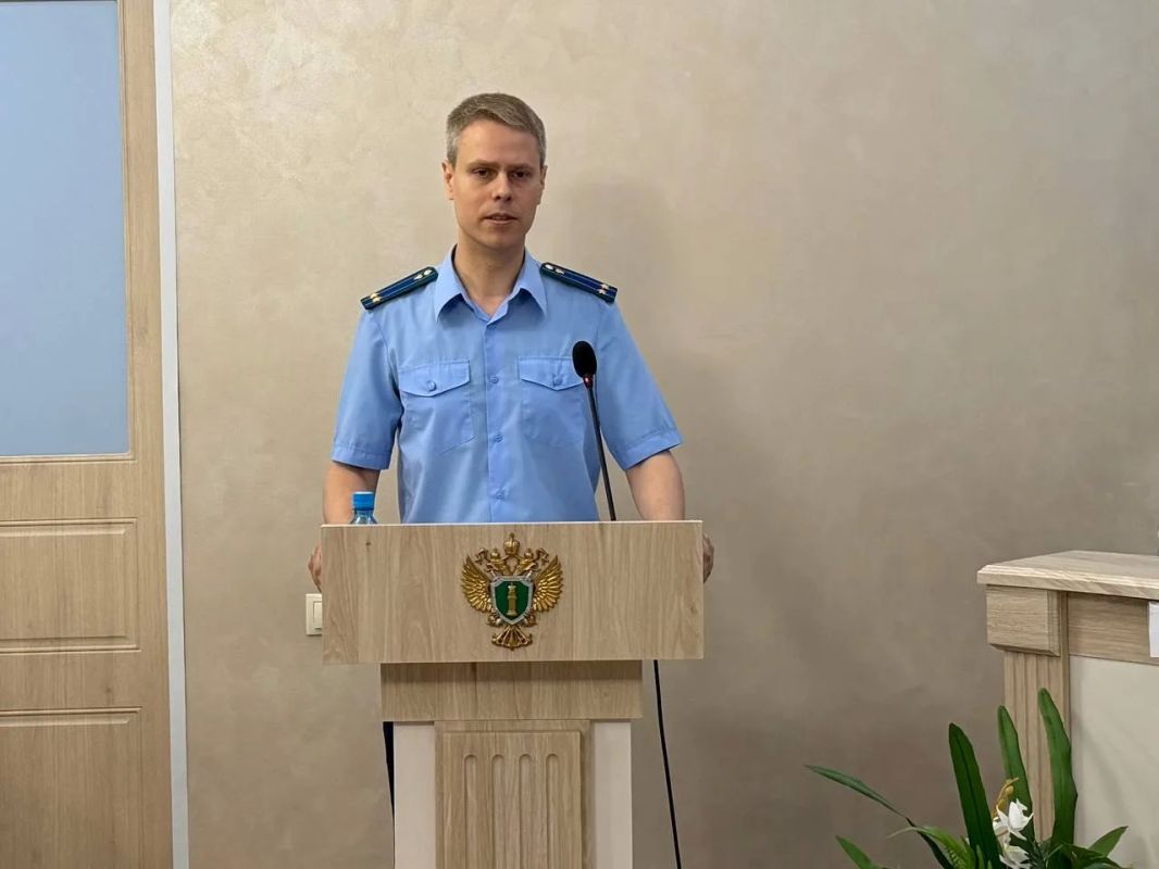 В прокуратуре Амурской области состоялось Координационное совещание руководителей правоохранительных органов региона по вопросу противодействия преступности среди несовершеннолетних В прокуратуре Амурской области состоялось Координационное совещание руководителей правоохранительных органов региона по вопросу противодействия преступности среди несовершеннолетних