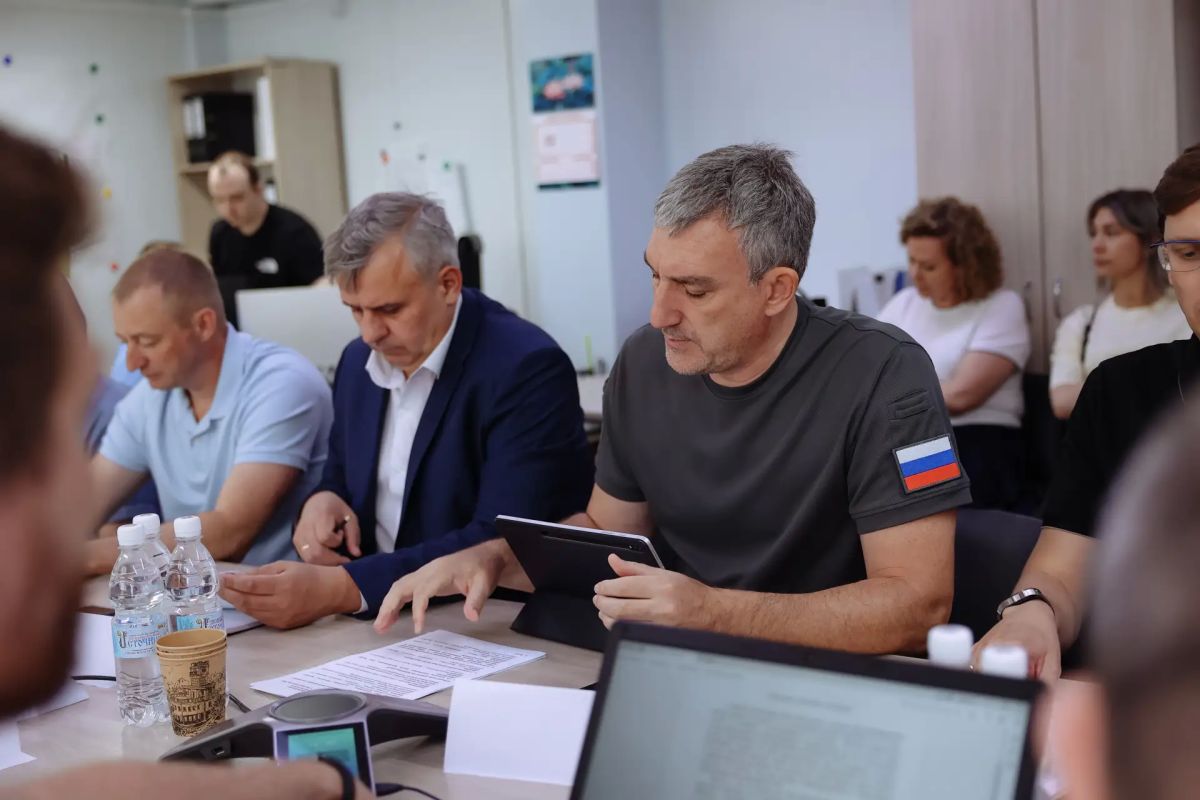 Василий Орлов: Проверил готовность пункта пропуска «Кани-Курган» к росту грузопотока — побывал на стройплощадке постоянного объекта и провел совещание по работе перехода Василий Орлов: Проверил готовность пункта пропуска «Кани-Курган» к росту грузопотока — побывал на стройплощадке постоянного объекта и провел совещание по работе перехода