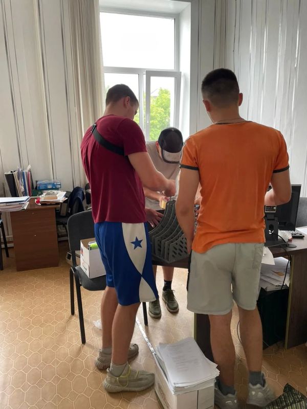 Первые деньги и опыт работы