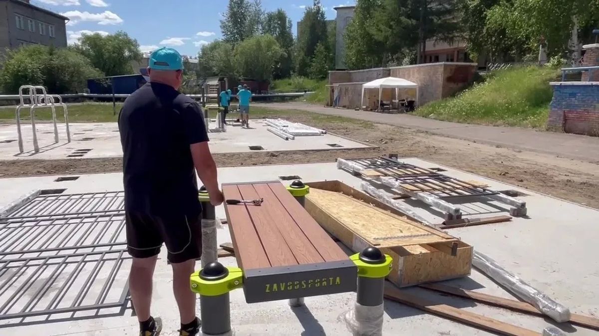 В Тынде устанавливают оборудование на «умной» спортивной площадке