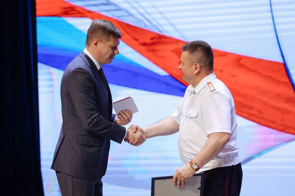 Сегодня свой профессиональный праздник отмечают сотрудники Госавтоинспекции Сегодня свой профессиональный праздник отмечают сотрудники Госавтоинспекции