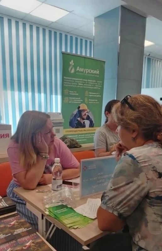 Миниярмарка «Твой шаг к работе» в Белогорске Миниярмарка «Твой шаг к работе» в Белогорске