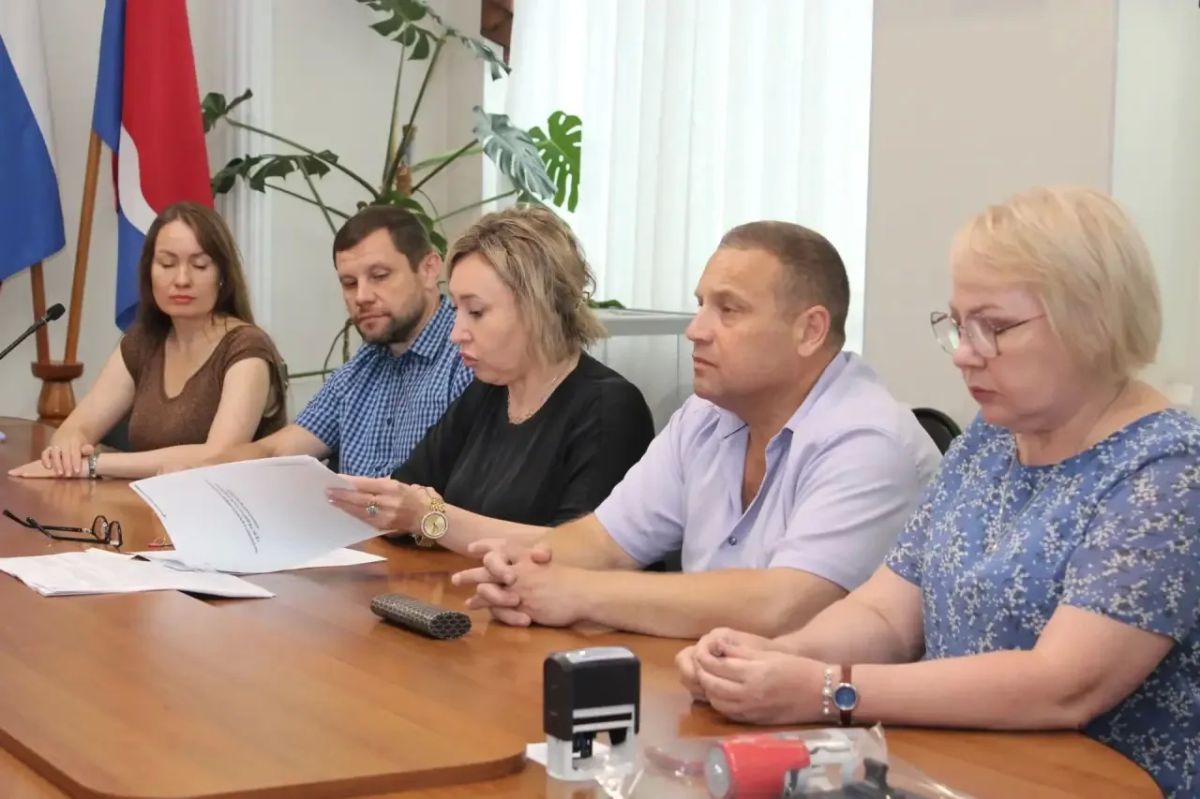 Документы на выдвижение подал первый кандидат в депутаты Государственной Думы РФ от Амурской области Документы на выдвижение подал первый кандидат в депутаты Государственной Думы РФ от Амурской области