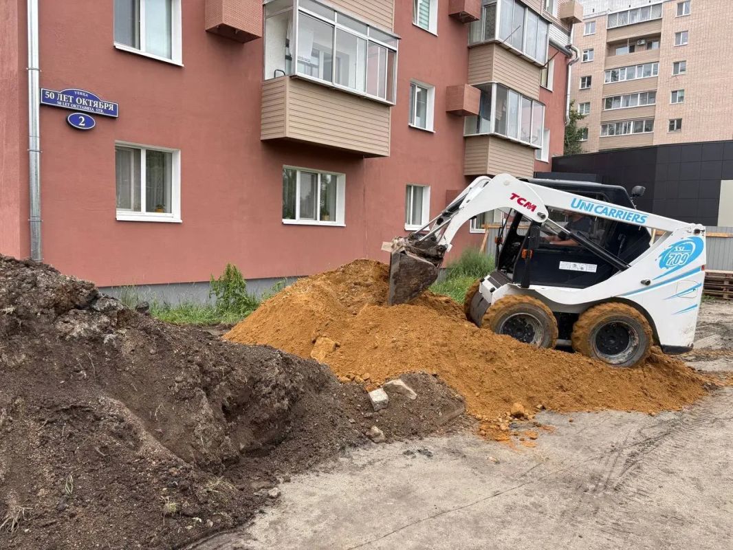 В Благовещенске продолжается благоустройство территории возле МФЦ В Благовещенске продолжается благоустройство территории возле МФЦ
