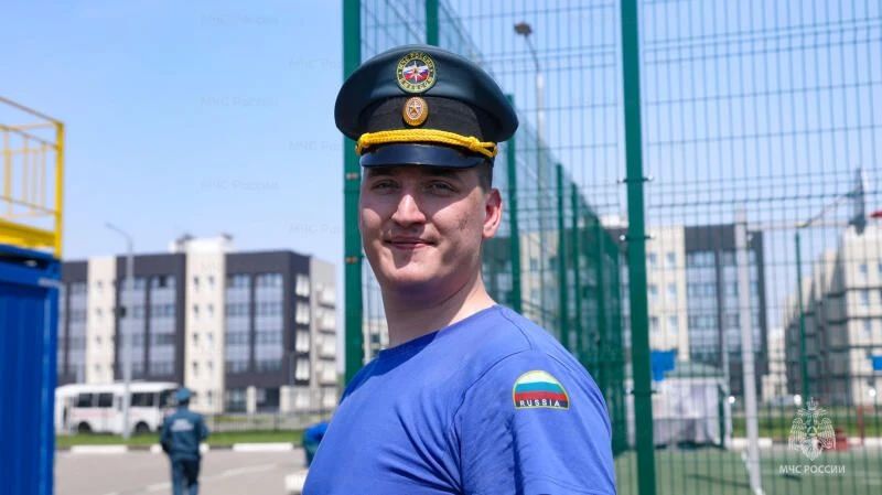 Офицер МЧС России спас жизнь мотоциклисту