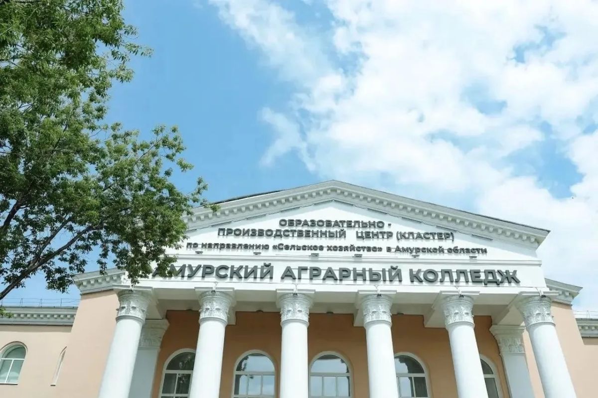 Губернатор Василий Орлов поручил начать обновление студенческих общежитий Амурской области Губернатор Василий Орлов поручил начать обновление студенческих общежитий Амурской области