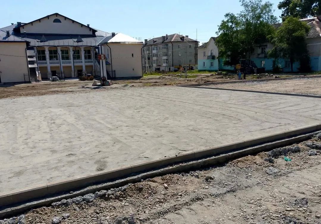 В Прогрессе началось благоустройство центральной площади по президентскому нацпроекту В Прогрессе началось благоустройство центральной площади по президентскому нацпроекту