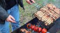 Как выбрать идеальные напитки к шашлыку: советы экспертов