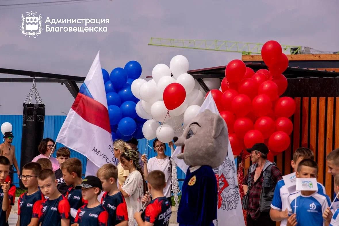 В Благовещенске открыли новую спортивную зону В Благовещенске открыли новую спортивную зону
