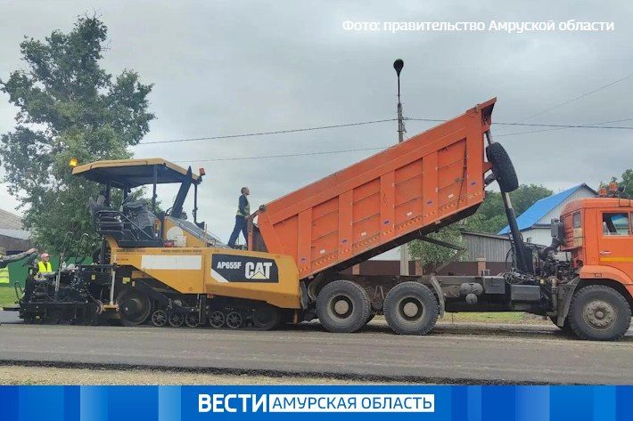 На дороге в Козьмодемьяновке, где идет ремонт, начали укладку асфальта