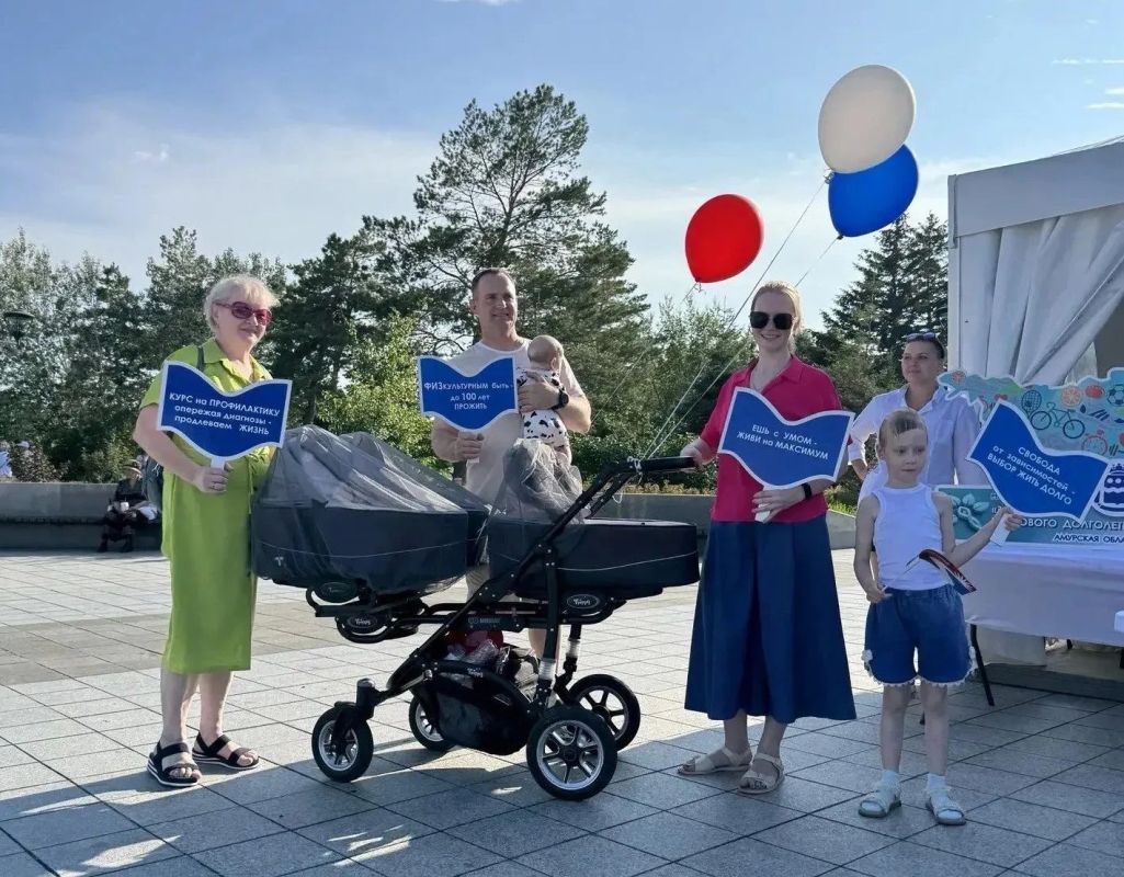 Более 300 жителей получили консультативную и диагностическую помощь в «Шатре здоровья» на фестивале «7Яфест» Более 300 жителей получили консультативную и диагностическую помощь в «Шатре здоровья» на фестивале «7Яфест»