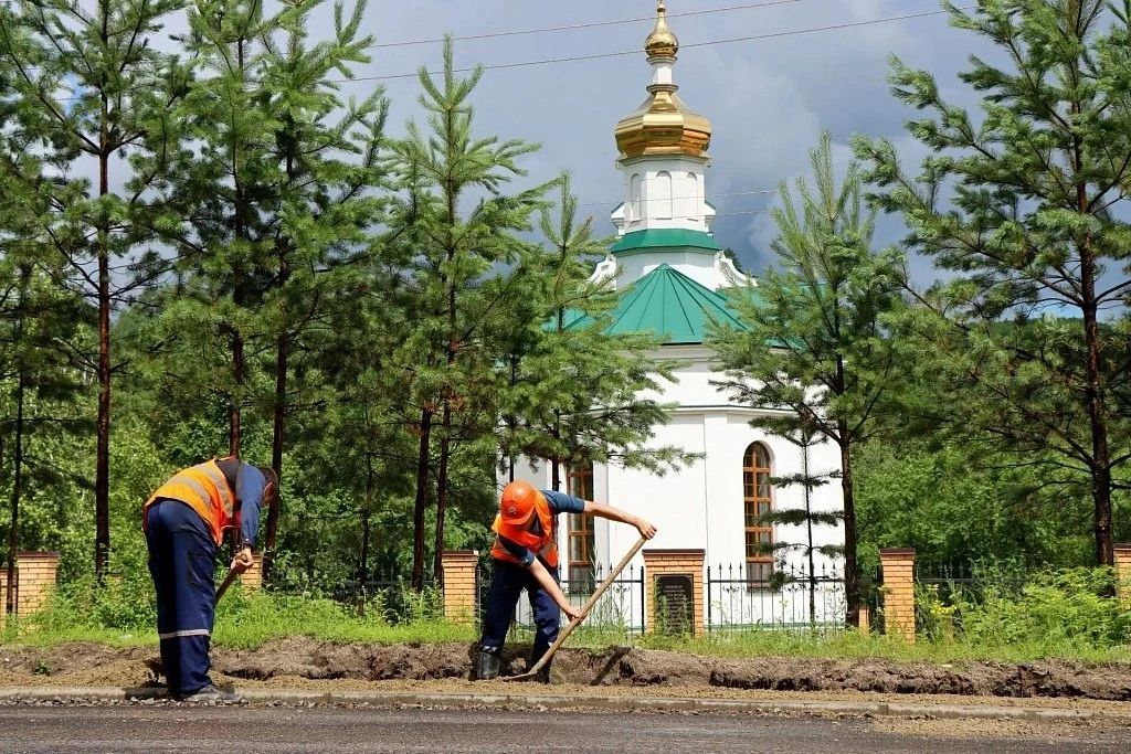 К середине августа в Приамурье обновят участок трассы Благовещенск — Свободный К середине августа в Приамурье обновят участок трассы Благовещенск — Свободный