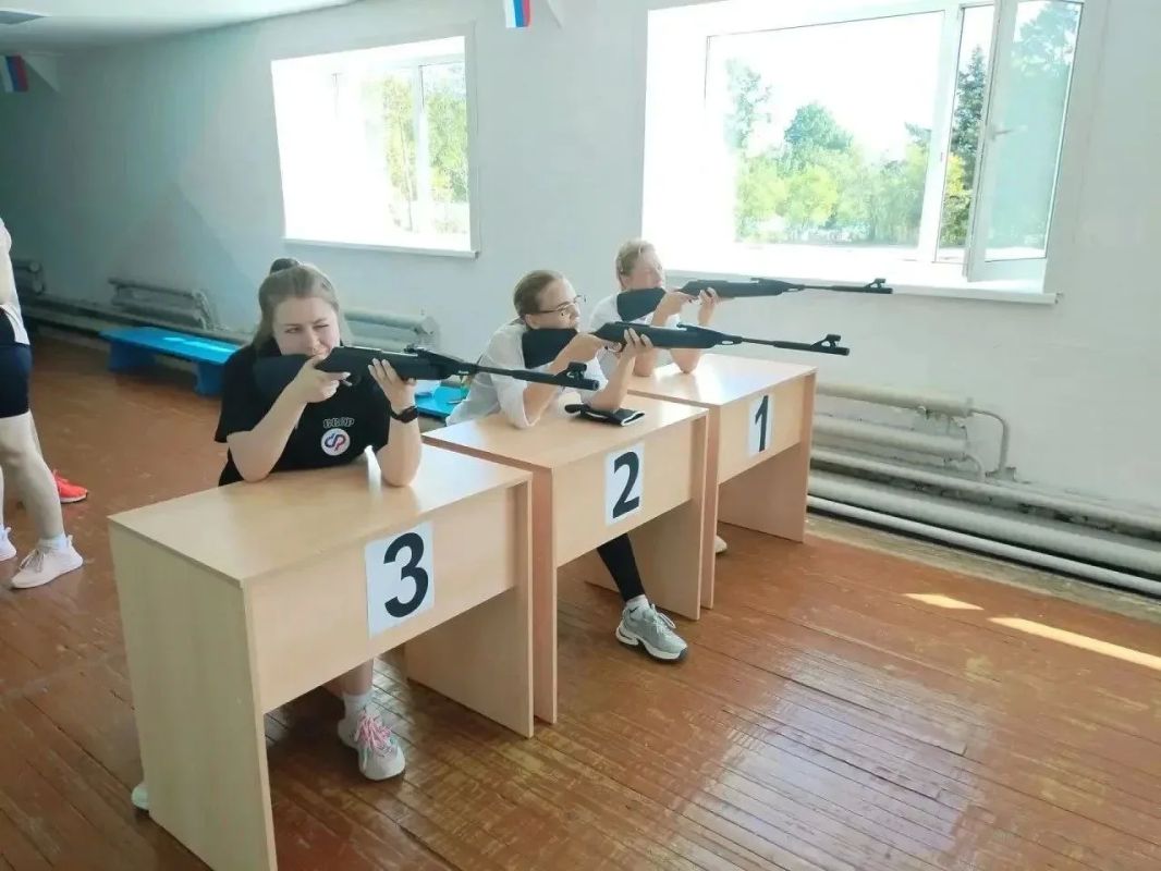 Праздник по-спортивному!. Четвертую годовщину со дня образования Социального фонда России сотрудники нашего амурского Отделения отметили Корпоративным фестивалем ГТО Праздник по-спортивному!. Четвертую годовщину со дня образования Социального фонда России сотрудники нашего амурского Отделения отметили Корпоративным фестивалем ГТО