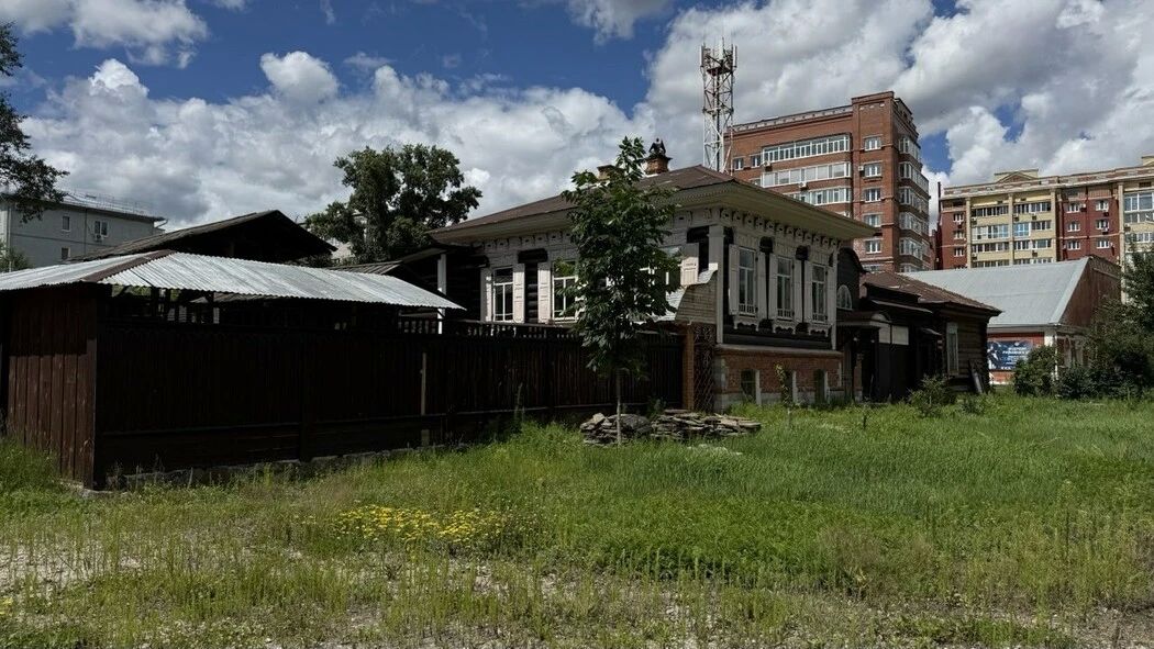 Благовещенцы переживают за судьбу знаменитой городской усадьбы Лещенко из-за грядущей реконструкции Городского парка Благовещенцы переживают за судьбу знаменитой городской усадьбы Лещенко из-за грядущей реконструкции Городского парка