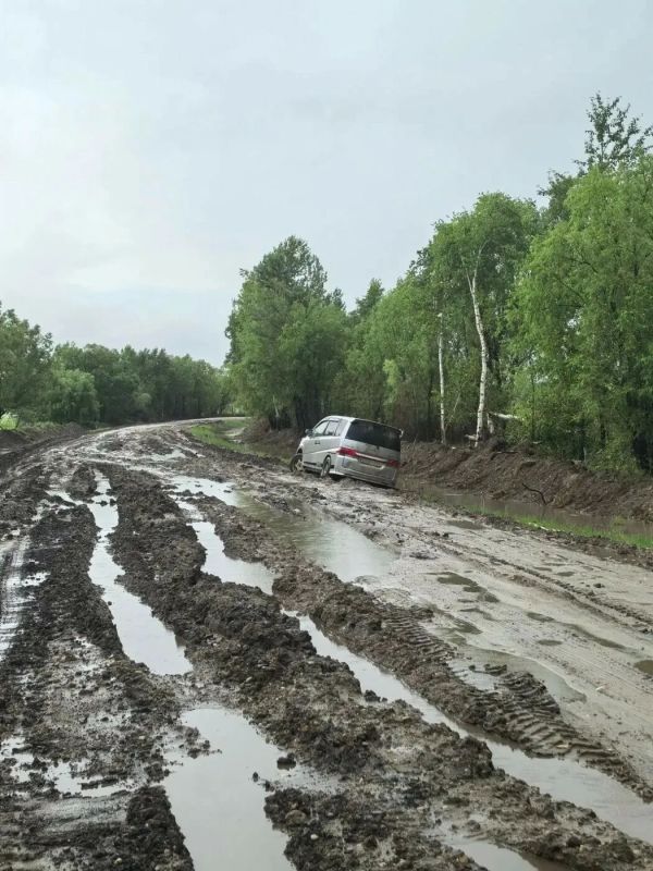 В редакцию Amur.life снова обратились жители Зейского округа, где дороги превратились в грязевое, местами непроходимое месиво В редакцию Amur.life снова обратились жители Зейского округа, где дороги превратились в грязевое, местами непроходимое месиво
