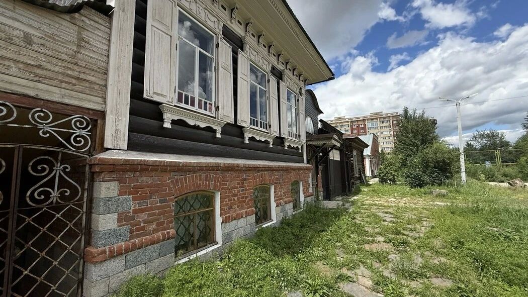 Благовещенцы переживают за судьбу знаменитой городской усадьбы Лещенко из-за грядущей реконструкции Городского парка Благовещенцы переживают за судьбу знаменитой городской усадьбы Лещенко из-за грядущей реконструкции Городского парка