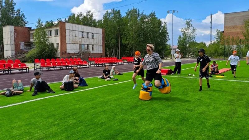 В Верхнезейске Амурской области полицейские и общественники обеспечили безопасный отдых юным туристам из Шимановска В Верхнезейске Амурской области полицейские и общественники обеспечили безопасный отдых юным туристам из Шимановска