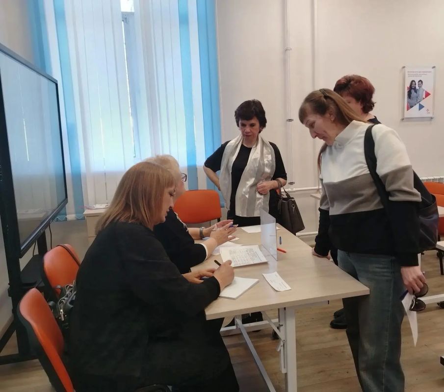 В Белогорске прошла ярмарка вакансий для соискателей старшего поколения