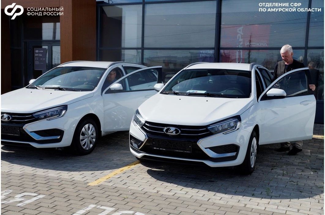 Пострадавшими на производстве амурчанам впервые выдали автомобили на «автомате» Пострадавшими на производстве амурчанам впервые выдали автомобили на «автомате»