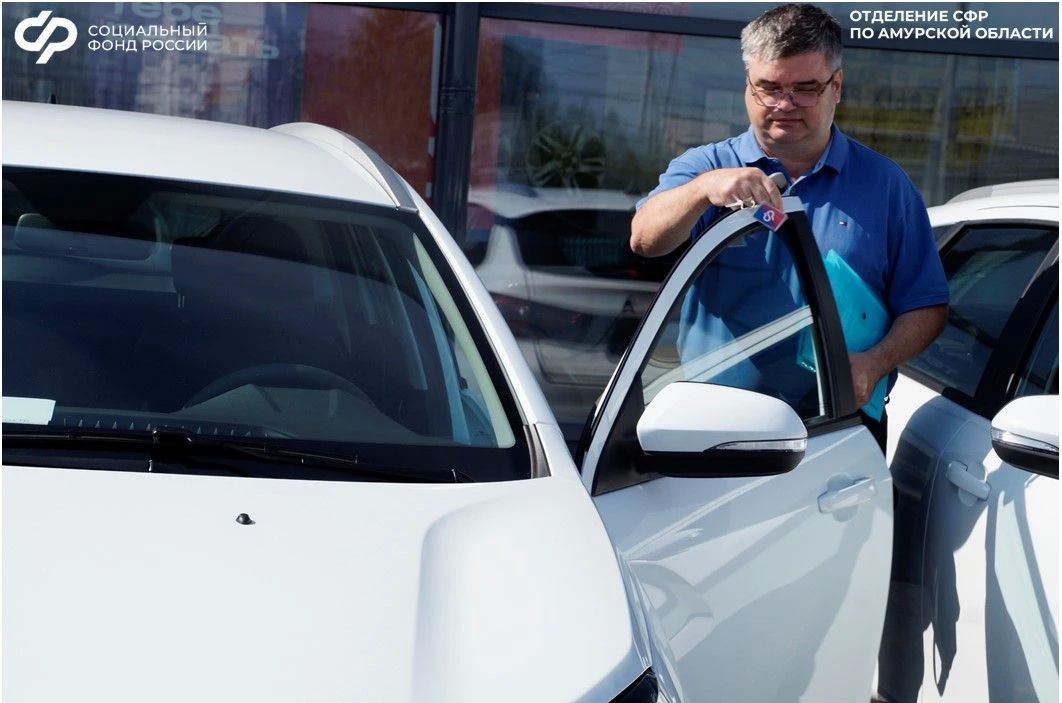 Пострадавшими на производстве амурчанам впервые выдали автомобили на «автомате» Пострадавшими на производстве амурчанам впервые выдали автомобили на «автомате»