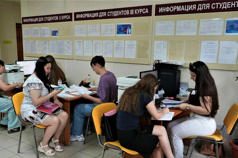 Приемная кампания 2026 в учебных заведениях Приамурья набирает обороты