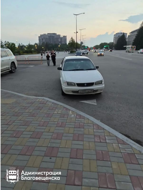 За неправильную парковку за «поллета» благовещенцы получили штрафы почти на 300 тысяч рублей За неправильную парковку за «поллета» благовещенцы получили штрафы почти на 300 тысяч рублей