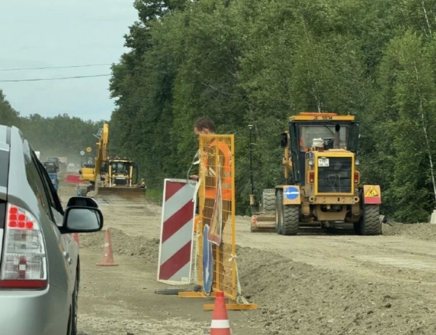 «Так можно и на рейс не успеть»: благовещенцы сообщают о коллапсе на трассе в аэропорт «Так можно и на рейс не успеть»: благовещенцы сообщают о коллапсе на трассе в аэропорт