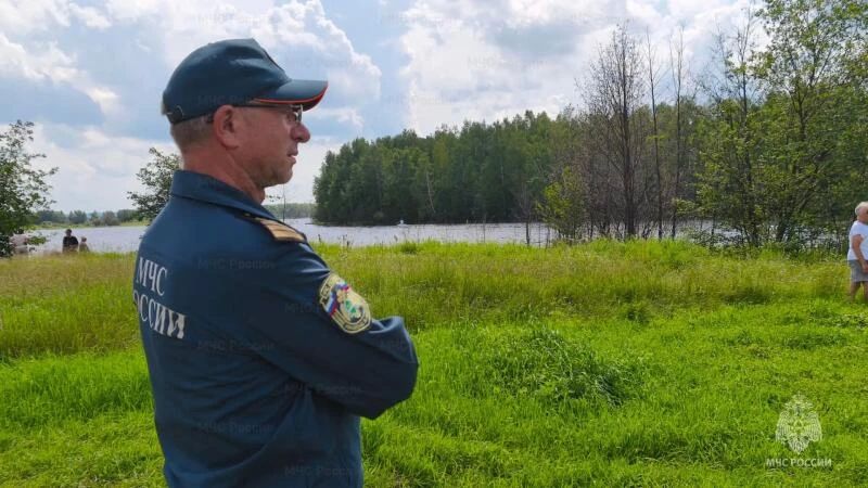 Сотрудники ГИМС обеспечили безопасность гонки на сап-бордах Сотрудники ГИМС обеспечили безопасность гонки на сап-бордах